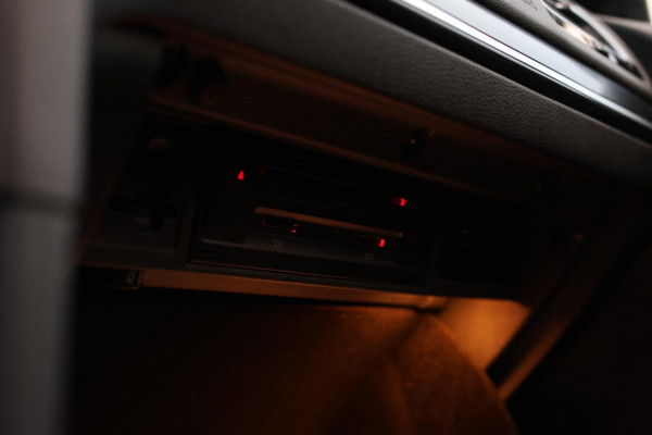 Volkswagen Golf 2.0 TSI 4Motion R *Akra*Pano*DCC*Dynaudio*Camera*