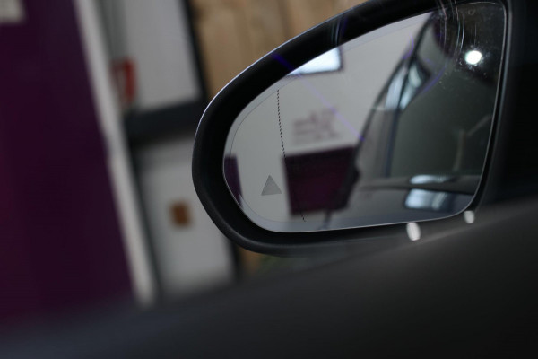 Mercedes-Benz A-Klasse 250 e AMG *Pano*Night*360 Camera*Elek. Stoelen*