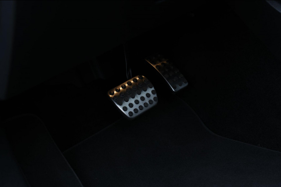 Mercedes-Benz A-Klasse 250 e AMG *Pano*Night*360 Camera*Elek. Stoelen*