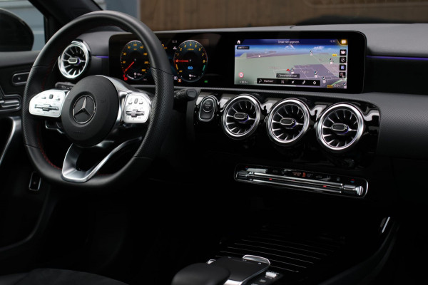 Mercedes-Benz A-Klasse 250 e AMG *Pano*Night*360 Camera*Elek. Stoelen*