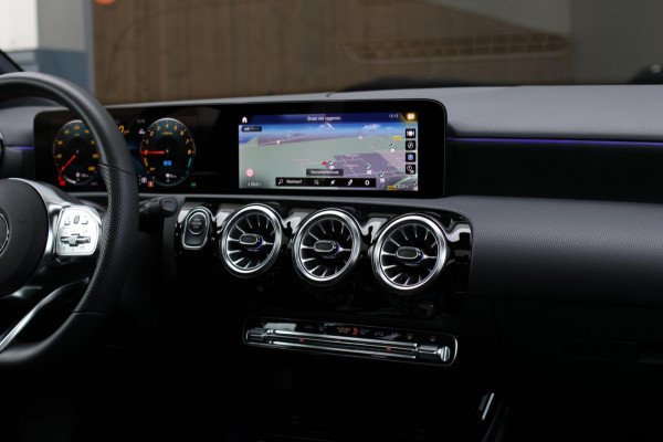 Mercedes-Benz A-Klasse 250 e AMG *Pano*Night*360 Camera*Elek. Stoelen*