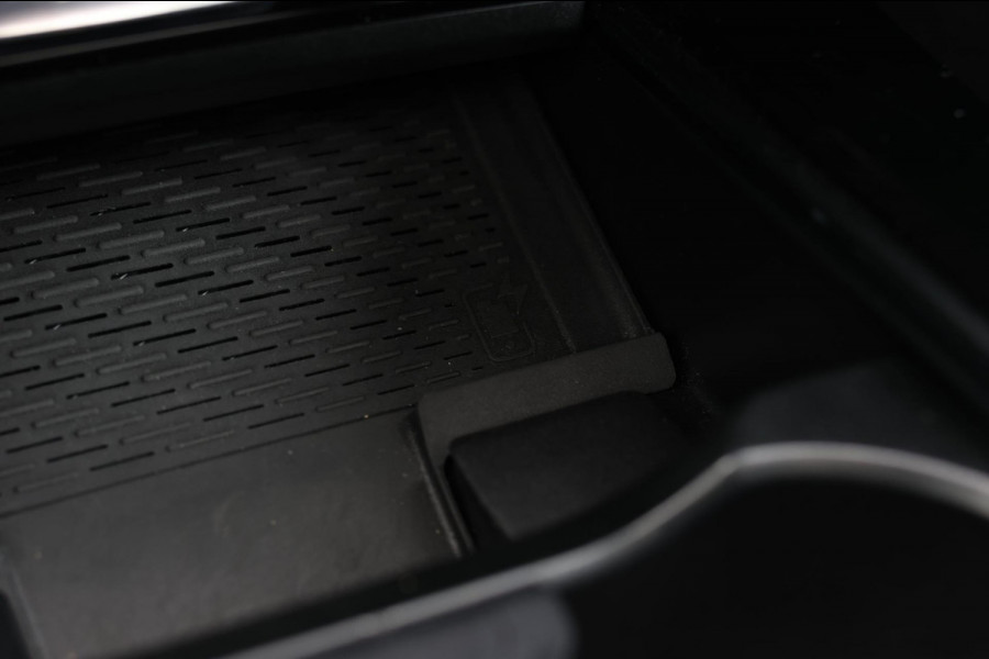 Mercedes-Benz A-Klasse 250 e AMG *Pano*Night*360 Camera*Elek. Stoelen*