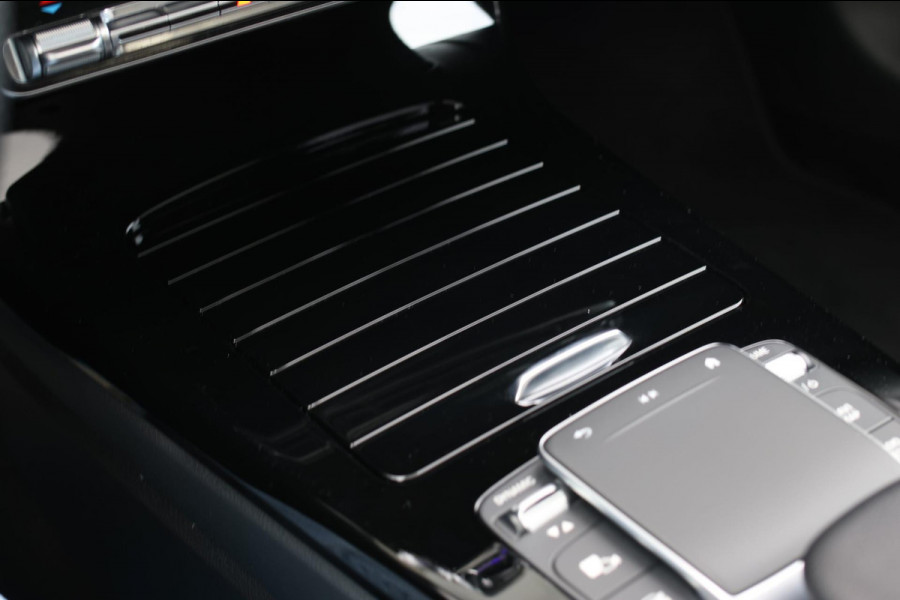 Mercedes-Benz A-Klasse 250 e AMG *Pano*Night*360 Camera*Elek. Stoelen*