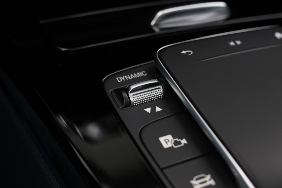 Mercedes-Benz A-Klasse 250 e AMG *Pano*Night*360 Camera*Elek. Stoelen*