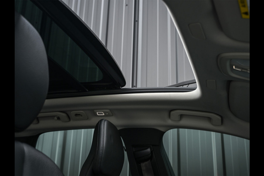 Volvo XC60 2.0 T6 PLUG-IN HYBRID AWD | LONG RANGE | KEYLESS | 360 CAMERA | STOEL- EN STUURVERWARMING | HARMAN/KARDON | ACHTERBANK VERWARMD