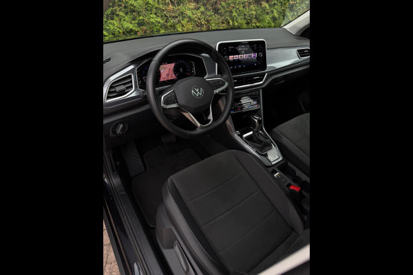 Volkswagen T-Roc 1.5 TSI Style CarPlay Panorama Volkswagen T-Roc 1.5 TSI Style CarPlay Panorama