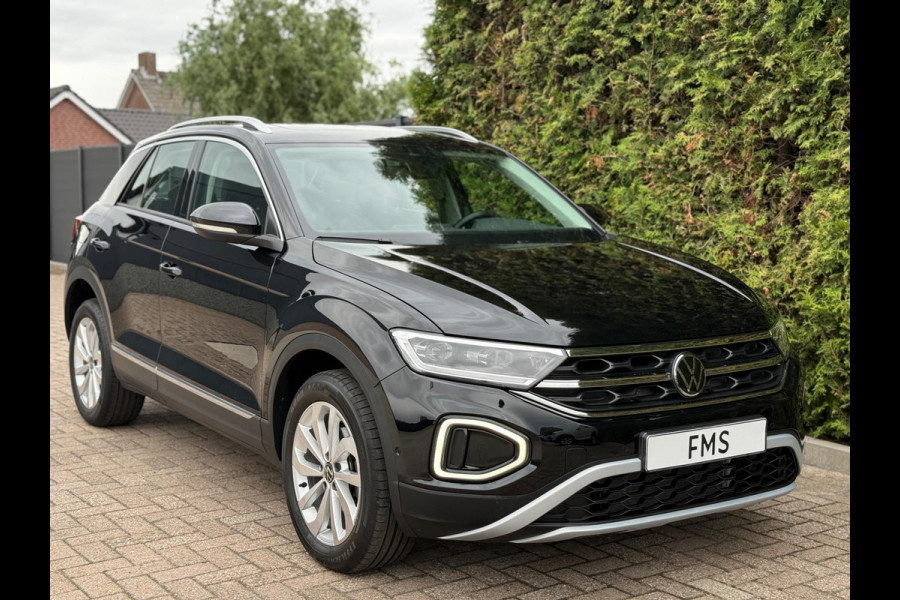 Volkswagen T-Roc 1.5 TSI Style CarPlay Panorama Volkswagen T-Roc 1.5 TSI Style CarPlay Panorama