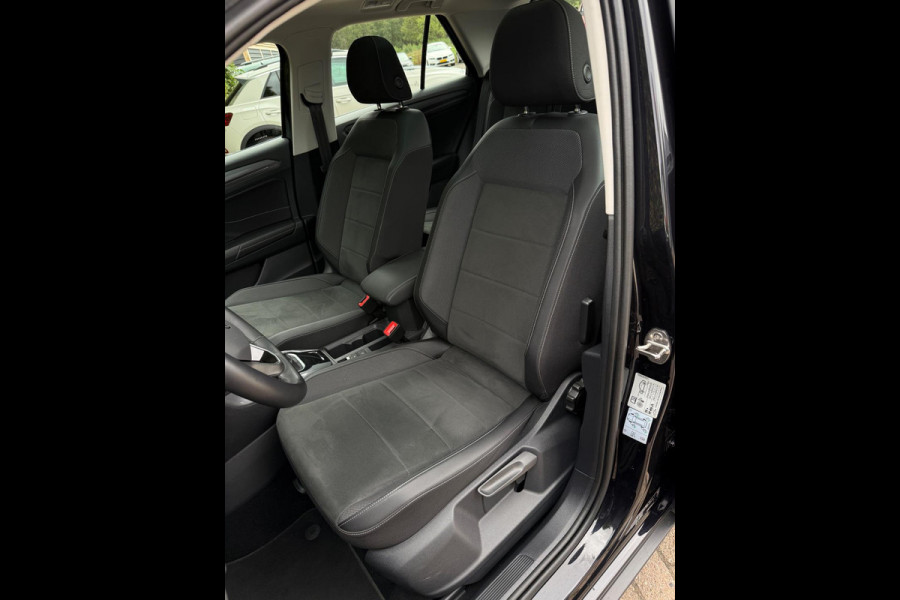 Volkswagen T-Roc 1.5 TSI Style CarPlay Panorama Volkswagen T-Roc 1.5 TSI Style CarPlay Panorama