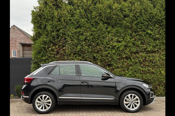 Volkswagen T-Roc 1.5 TSI Style CarPlay Panorama Volkswagen T-Roc 1.5 TSI Style CarPlay Panorama