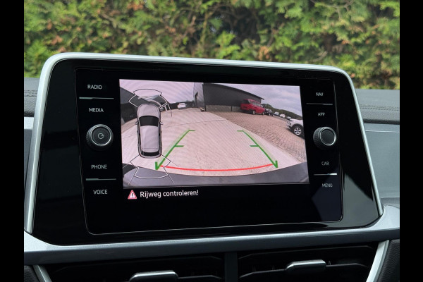 Volkswagen T-Roc 1.5 TSI Style CarPlay Panorama Volkswagen T-Roc 1.5 TSI Style CarPlay Panorama