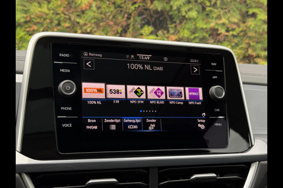 Volkswagen T-Roc 1.5 TSI Style CarPlay Panorama Volkswagen T-Roc 1.5 TSI Style CarPlay Panorama