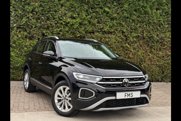Volkswagen T-Roc 1.5 TSI Style CarPlay Panorama Volkswagen T-Roc 1.5 TSI Style CarPlay Panorama