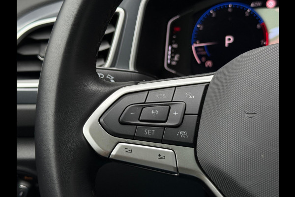 Volkswagen T-Roc 1.5 TSI Style CarPlay Panorama Volkswagen T-Roc 1.5 TSI Style CarPlay Panorama