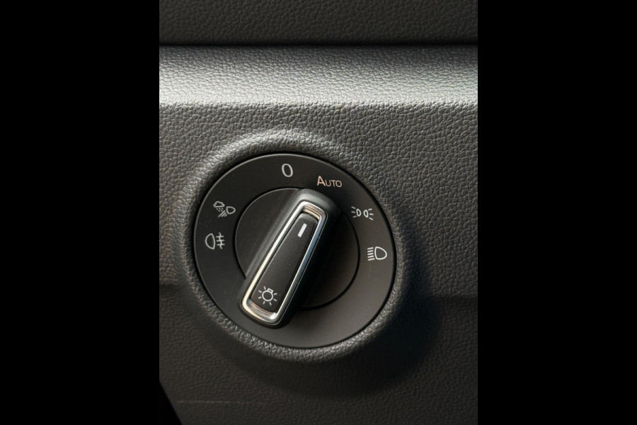 Volkswagen T-Roc 1.5 TSI Style CarPlay Panorama Volkswagen T-Roc 1.5 TSI Style CarPlay Panorama