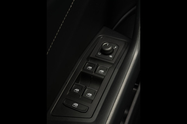 Volkswagen T-Roc 1.5 TSI Style CarPlay Panorama Volkswagen T-Roc 1.5 TSI Style CarPlay Panorama