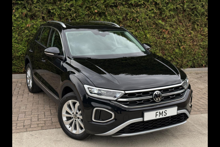 Volkswagen T-Roc 1.5 TSI Style CarPlay Panorama Volkswagen T-Roc 1.5 TSI Style CarPlay Panorama