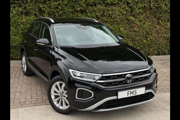 Volkswagen T-Roc 1.5 TSI Style CarPlay Panorama Volkswagen T-Roc 1.5 TSI Style CarPlay Panorama