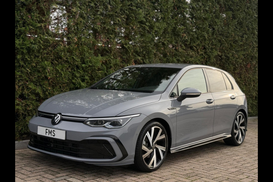 Volkswagen Golf 1.5 eTSI 3x R-Line CarPlay Camera