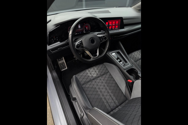 Volkswagen Golf 1.5 eTSI 3x R-Line CarPlay Camera