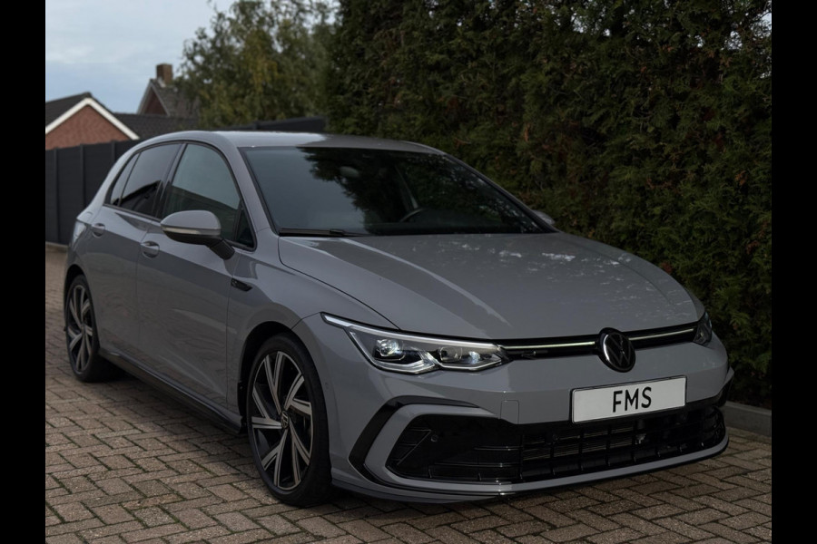 Volkswagen Golf 1.5 eTSI 3x R-Line CarPlay Camera