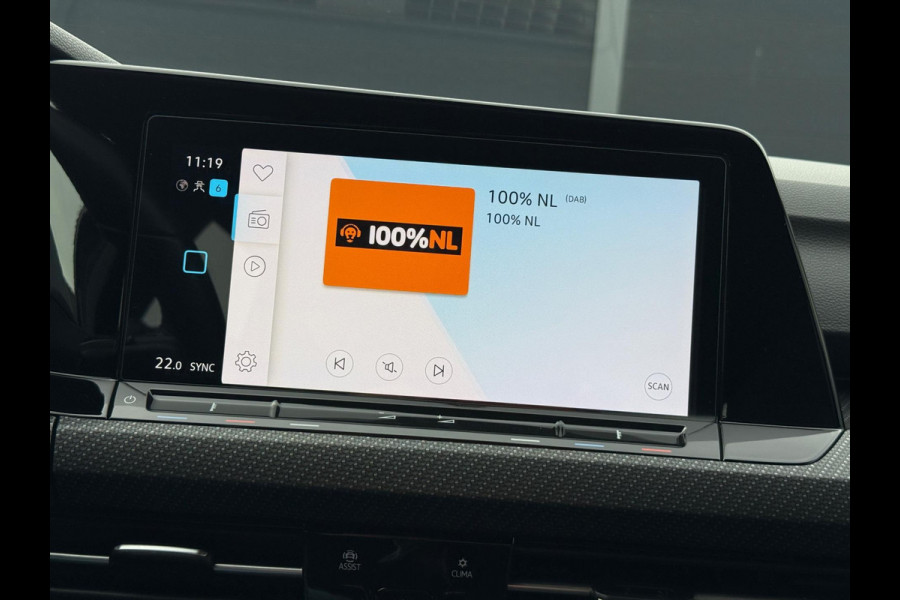 Volkswagen Golf 1.5 eTSI 3x R-Line CarPlay Camera
