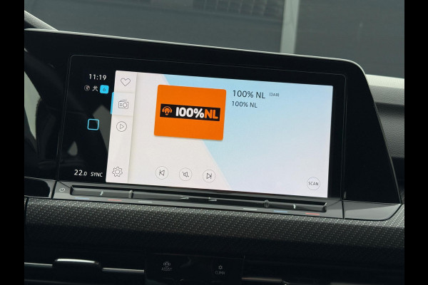 Volkswagen Golf 1.5 eTSI 3x R-Line CarPlay Camera
