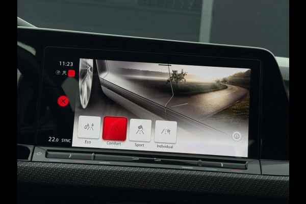 Volkswagen Golf 1.5 eTSI 3x R-Line CarPlay Camera