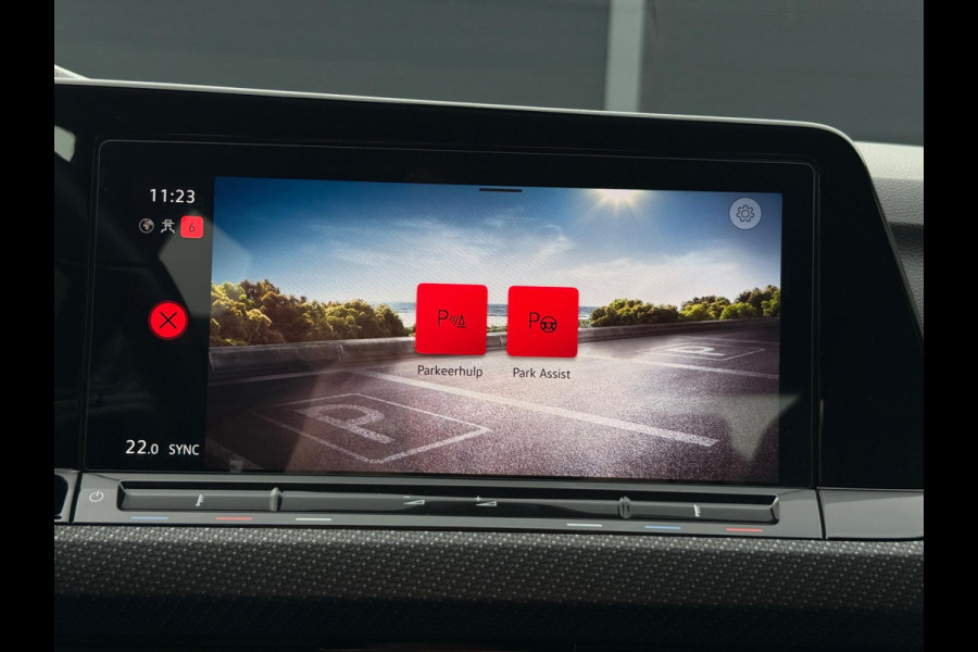 Volkswagen Golf 1.5 eTSI 3x R-Line CarPlay Camera