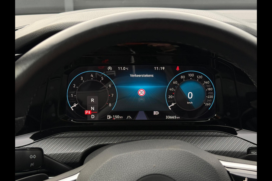 Volkswagen Golf 1.5 eTSI 3x R-Line CarPlay Camera