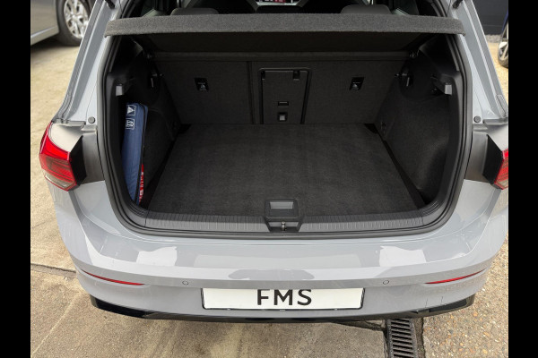 Volkswagen Golf 1.5 eTSI 3x R-Line CarPlay Camera