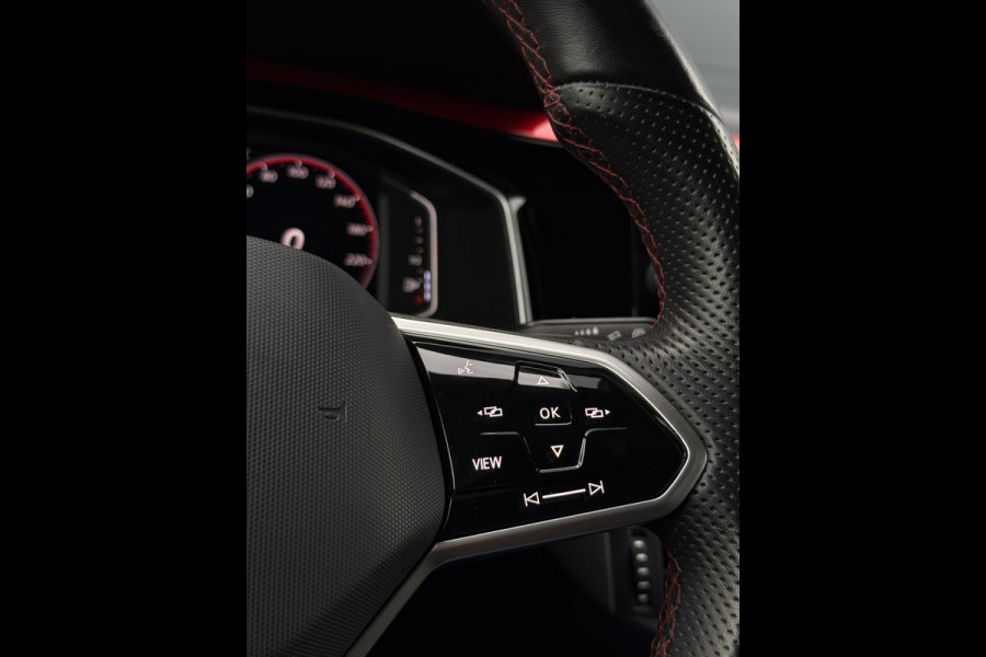 Volkswagen Polo 2.0 TSI GTI IQ Lights Panorama