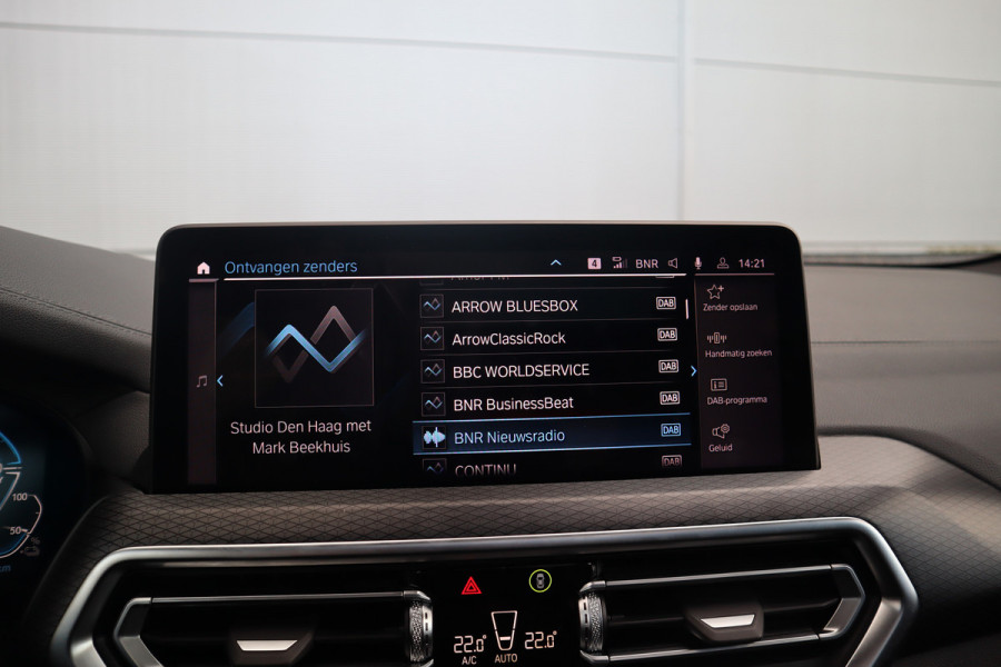 BMW X3 xDrive30e High Executive Pano / 360 cam / Elec stoelen / Trekhaak /