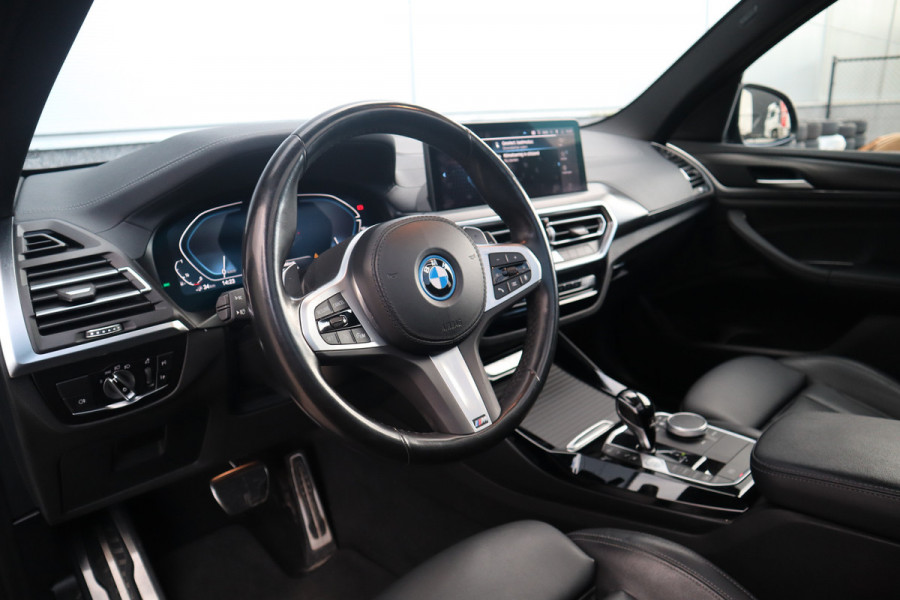 BMW X3 xDrive30e High Executive Pano / 360 cam / Elec stoelen / Trekhaak /