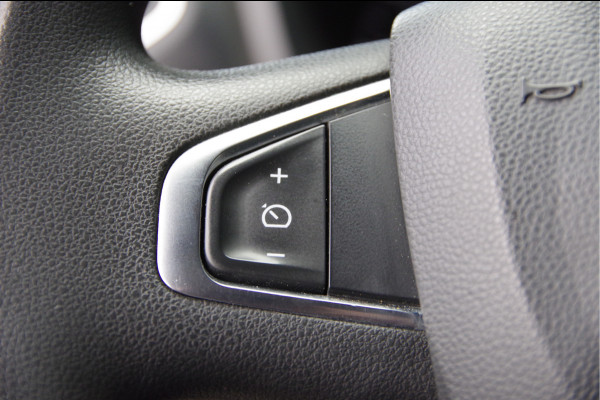 Renault Master BAKWAGEN T35 2.3 dCi 145PK, LAADKLEP, ZIJDEUR, TREKHAAK, CAMERA, NAVI, CRUISE, AIRCO, MEUBELBAK