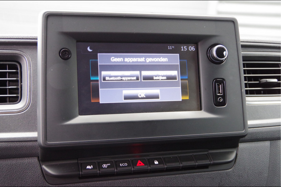 Renault Master BAKWAGEN T35 2.3 dCi 145PK, LAADKLEP, ZIJDEUR, TREKHAAK, CAMERA, NAVI, CRUISE, AIRCO, MEUBELBAK