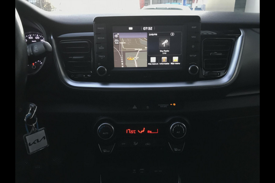 Kia Stonic 1.4 DynamicLine 7 JAAR GARANTIE