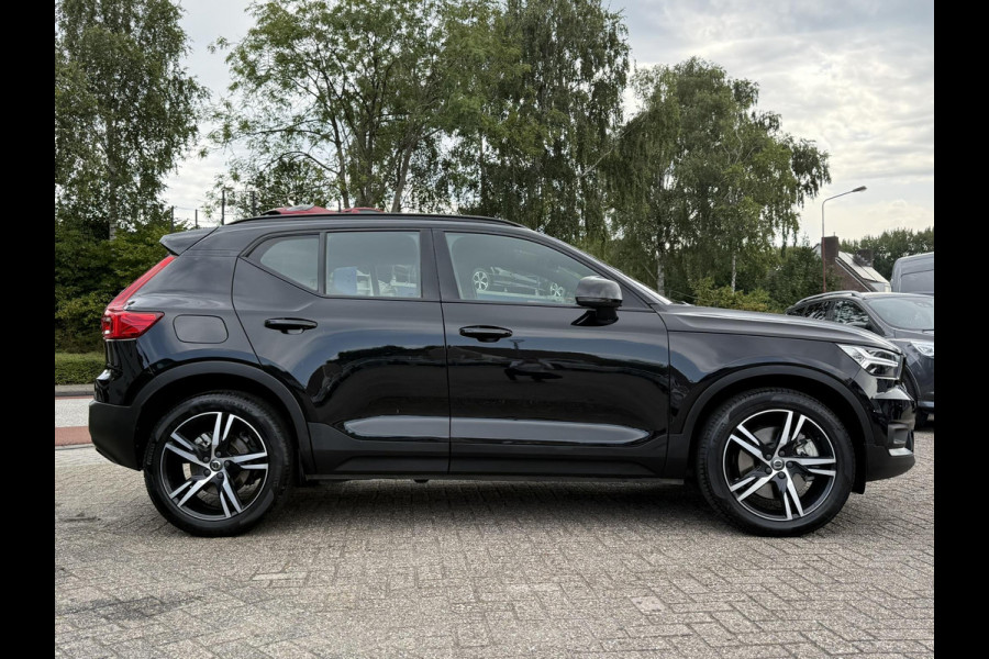 Volvo XC40 1.5 T4 Recharge R-Design | ZUID | 210pk | Parking pack| Draadloos opladen | PHEV | 1.800kg Trekgewicht
