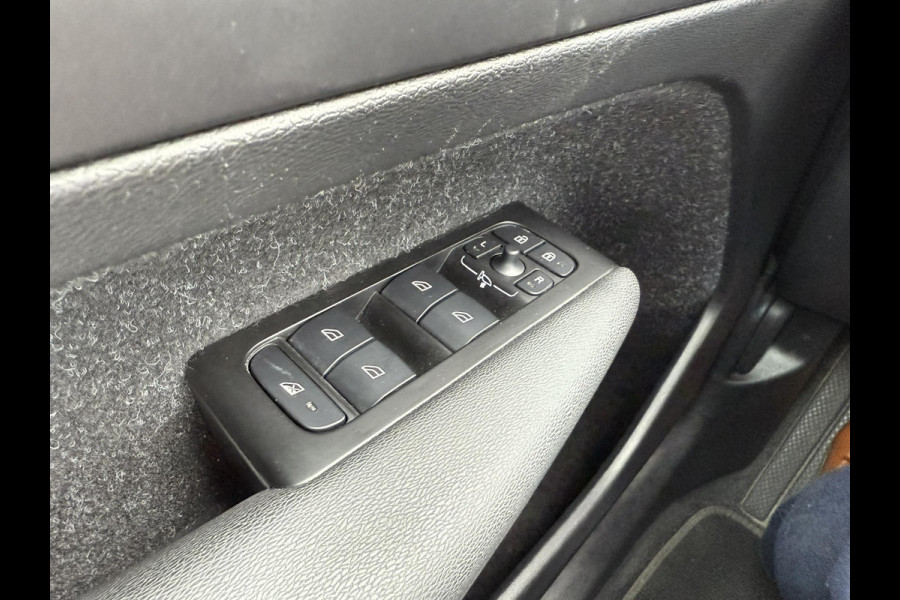 Volvo XC40 1.5 T4 Recharge R-Design | ZUID | 210pk | Parking pack| Draadloos opladen | PHEV | 1.800kg Trekgewicht