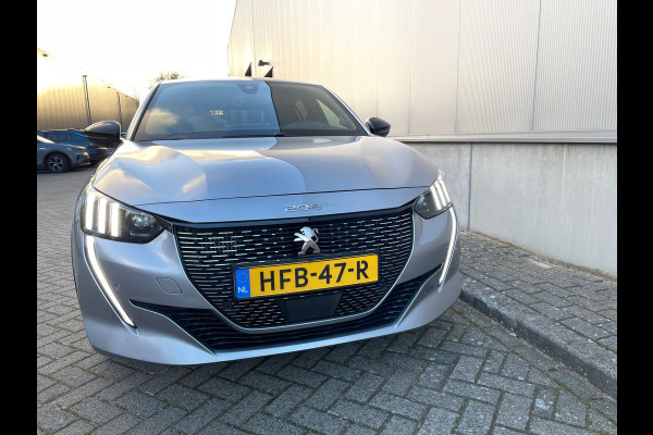 Peugeot 208 1.2 PureTech GT Pack / Camera / Navigatie