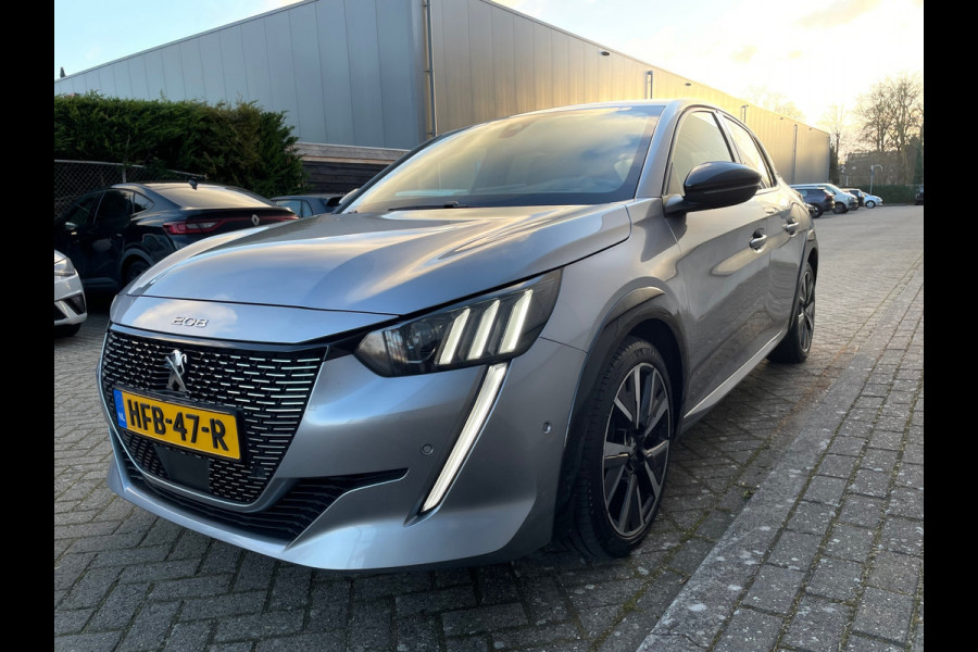 Peugeot 208 1.2 PureTech GT Pack / Camera / Navigatie