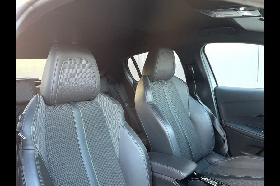 Peugeot 208 1.2 PureTech GT Pack / Camera / Navigatie