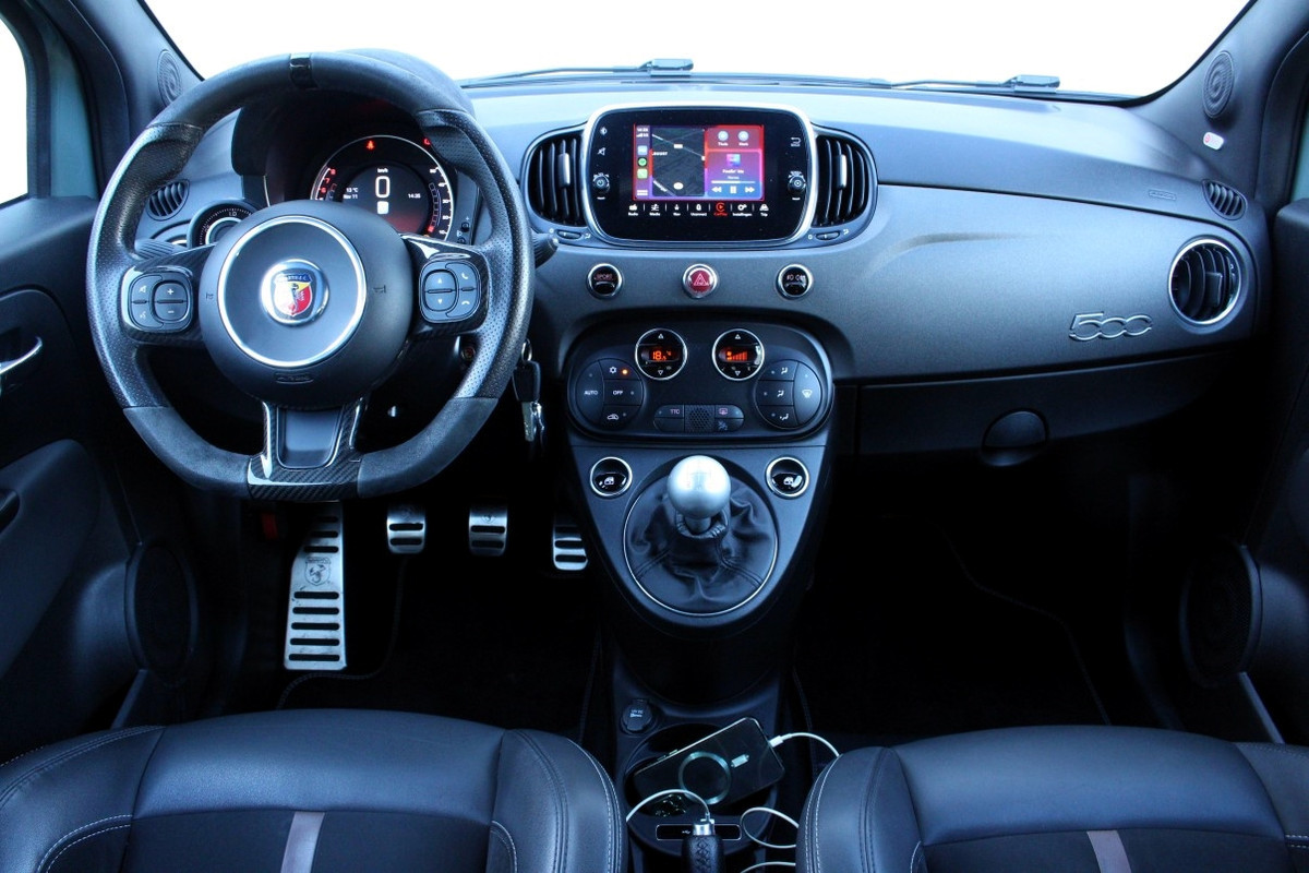 Fiat 500 1.4 T-Jet Abarth 695 70thAnniversary 34.000 km BEATS CARPLAY XENON '20