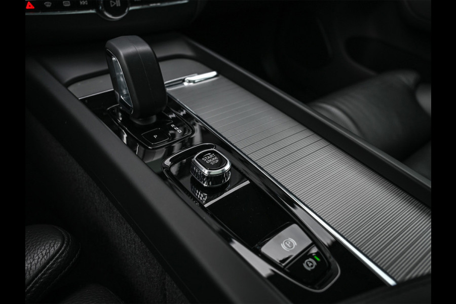 Volvo XC60 2.0 T6 PLUG-IN HYBRID AWD | LONG RANGE | KEYLESS | 360 CAMERA | STOEL- EN STUURVERWARMING | HARMAN/KARDON | ACHTERBANK VERWARMD