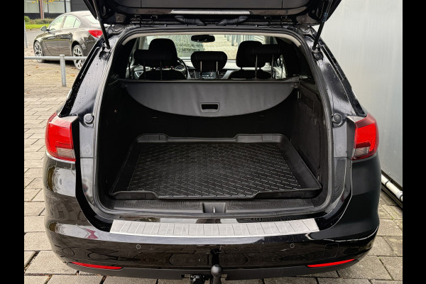 Opel Astra Sports Tourer BWJ 2019 | 1.6 CDTI 111PK Business+ | TREKHAAK | NAVI | AIRCO | PDC | CRUISE | CARPLAY |