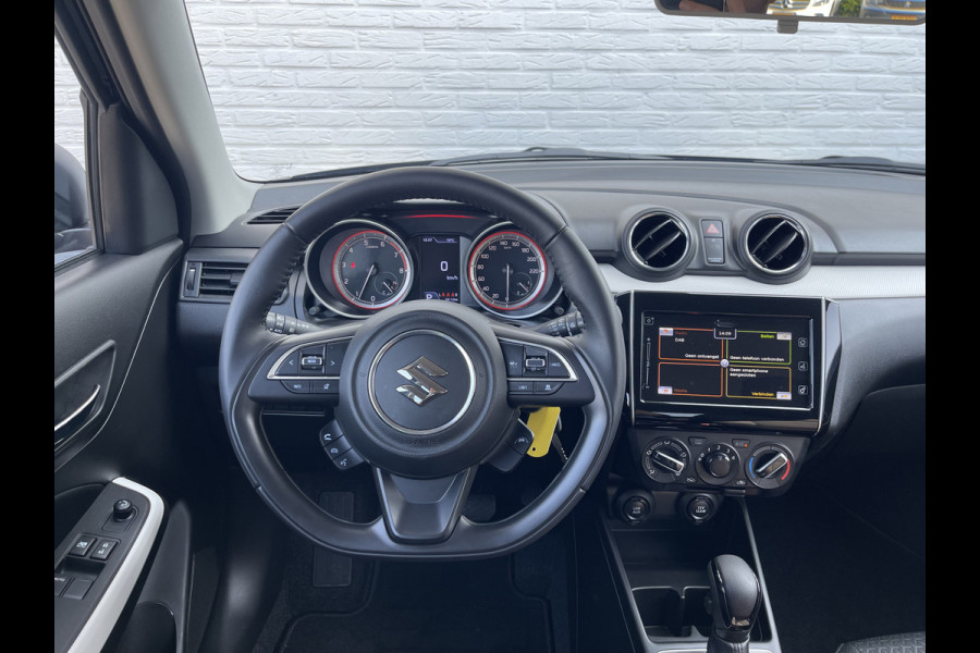 Suzuki Swift 1.2 Select Smart Hybrid | CarPlay | ACC | Camera | DAB+ | LED