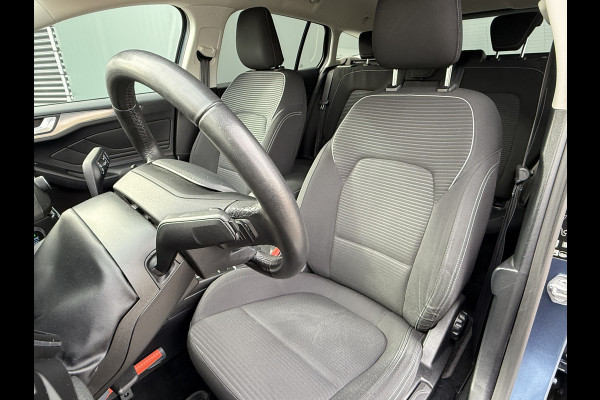 Ford FOCUS Wagon BWJ 2019 | 1.5TDCI 120PK Titanium AUTOMAAT | CAMERA | FULL LED | CLIMA | NAVI | CARPLAY | PRIVACY GLASS | AD CRUISE |