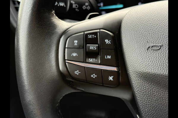 Ford FOCUS Wagon BWJ 2019 | 1.5TDCI 120PK Titanium AUTOMAAT | CAMERA | FULL LED | CLIMA | NAVI | CARPLAY | PRIVACY GLASS | AD CRUISE |