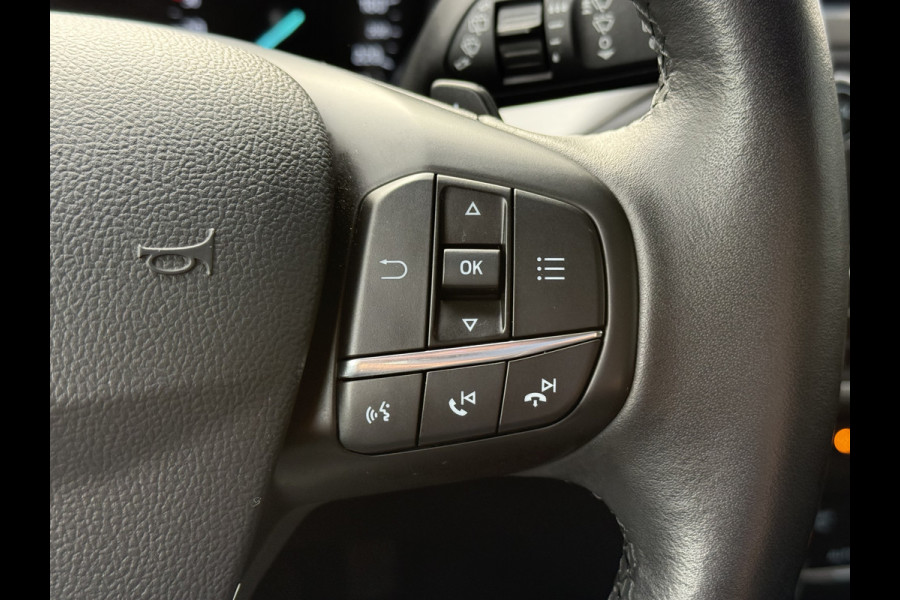 Ford FOCUS Wagon BWJ 2019 | 1.5TDCI 120PK Titanium AUTOMAAT | CAMERA | FULL LED | CLIMA | NAVI | CARPLAY | PRIVACY GLASS | AD CRUISE |