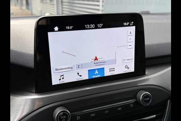 Ford FOCUS Wagon BWJ 2019 | 1.5TDCI 120PK Titanium AUTOMAAT | CAMERA | FULL LED | CLIMA | NAVI | CARPLAY | PRIVACY GLASS | AD CRUISE |