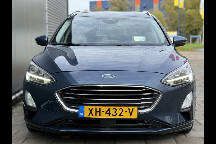 Ford FOCUS Wagon BWJ 2019 | 1.5TDCI 120PK Titanium AUTOMAAT | CAMERA | FULL LED | CLIMA | NAVI | CARPLAY | PRIVACY GLASS | AD CRUISE |